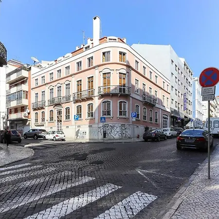 Apartament Downtown Typical By Homing Lizbona